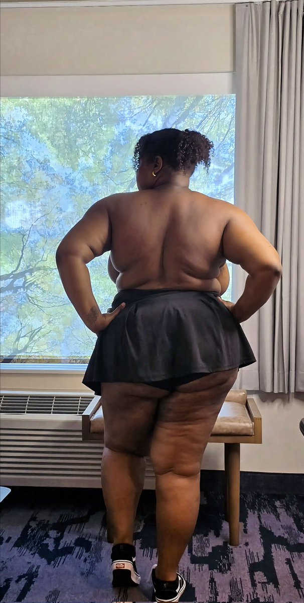 Chocolate Sunshine tweet media