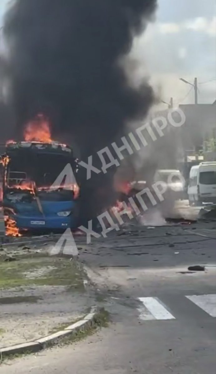 liveforlucky2's tweet photo. Буквально зараз. По житловій забудові та автобусній зупинці.
А 9 травня ці нелюди-нацисти збираються святкувати перемогу над нацизмом 🤷🏻 https://t.co/b69zdHr1LM