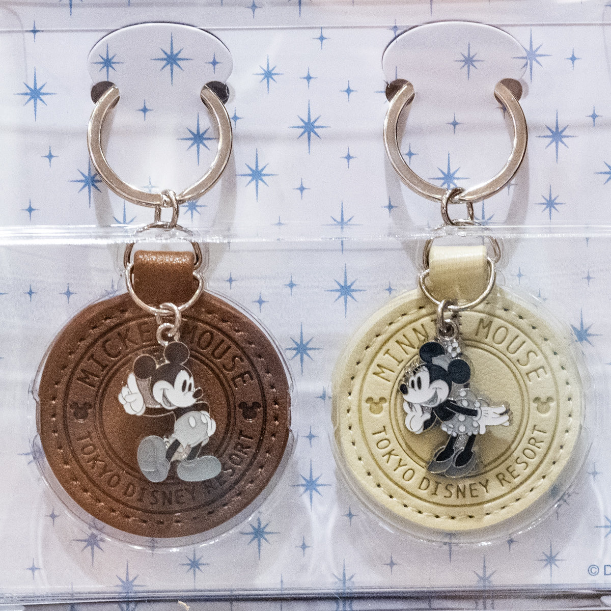 【おみっきー】2台 ミッキー&ミニーのチャーム付き！ 東京ディズニーリゾート キー