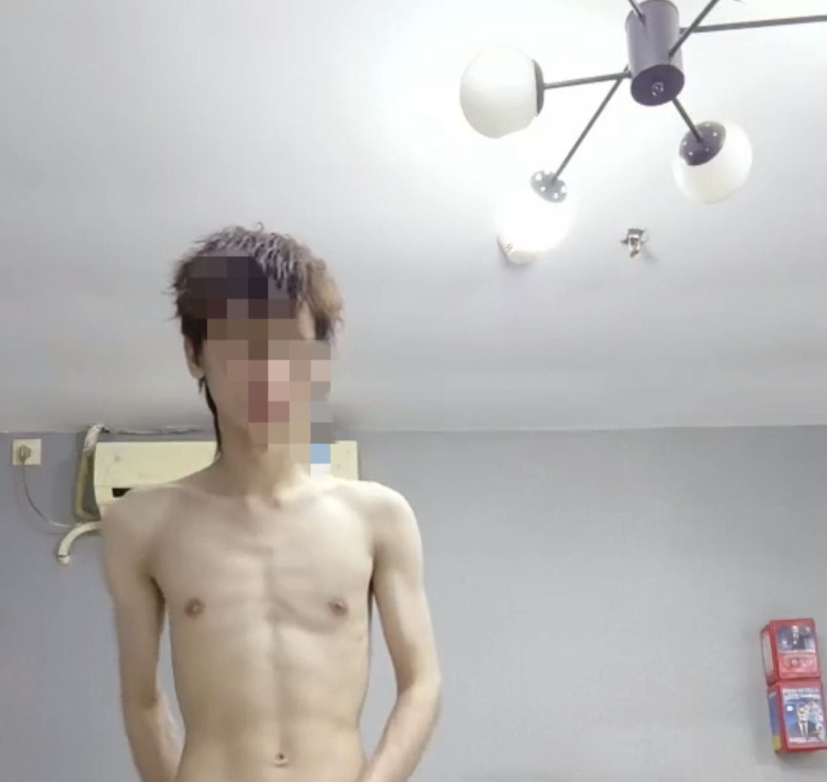 广东男s喜欢男m tweet media