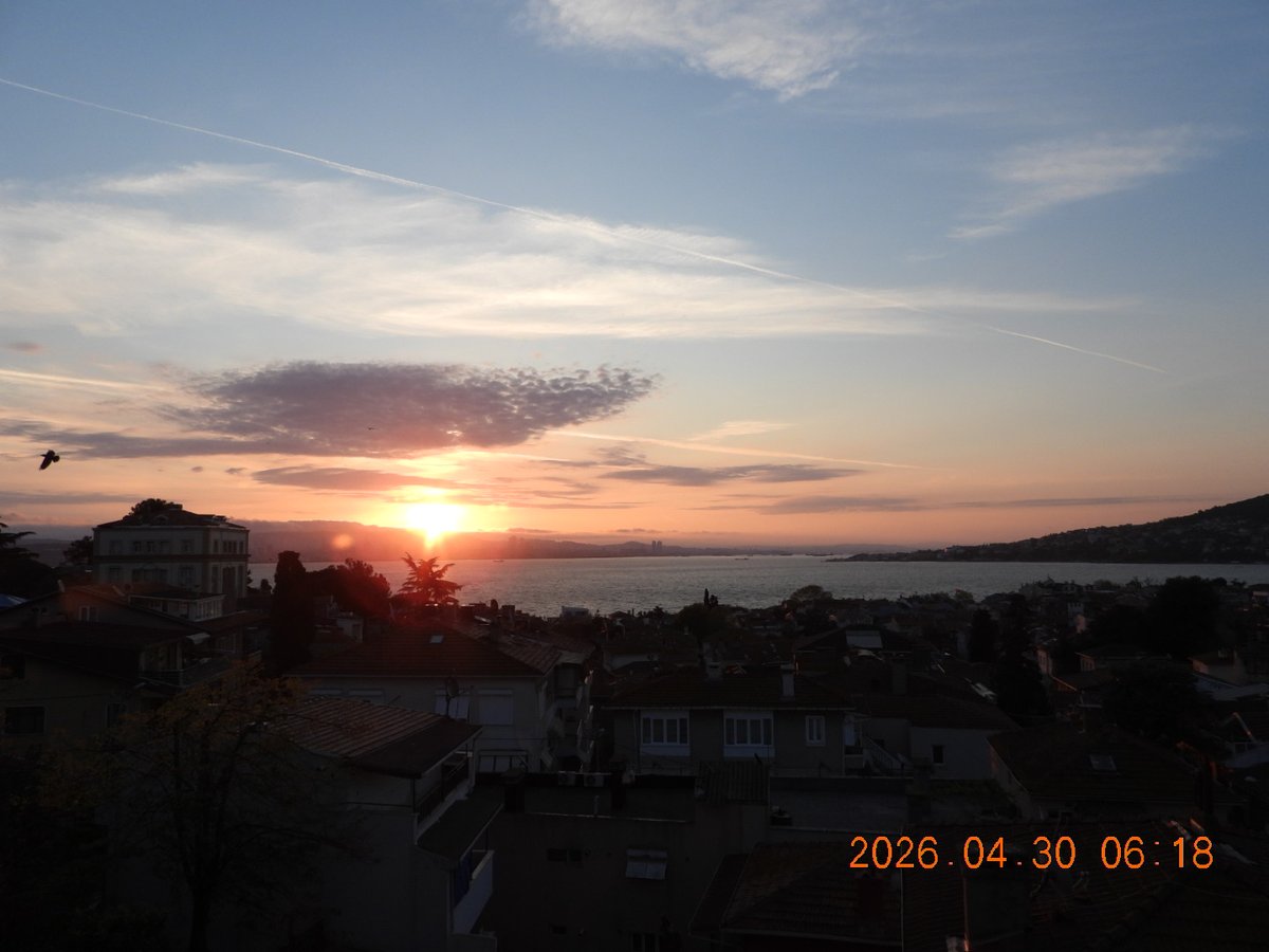 tmenlioglu's tweet photo. Günaydın, sevgili dostlar, bugün 30 Nisan 2026, perşembe, hepinize güzel bir gün diliyorum.🌞
#April30th🌍 https://t.co/wwI929b7wL