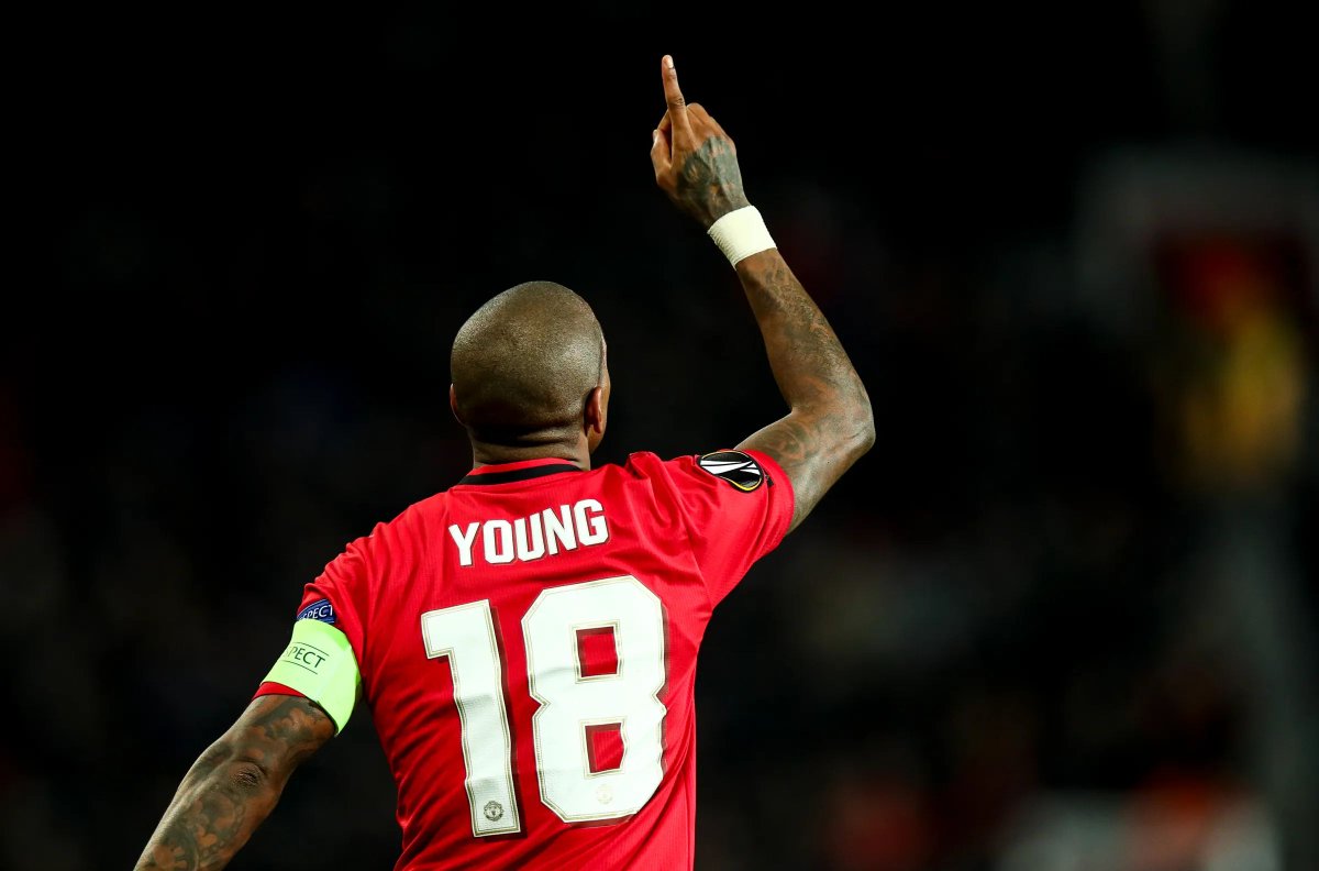 UnitedStandMUFC's tweet image. 🚨 Ashley Young has announced his retirement from football. Such a fantastic career he has had! #MUFC

🏆 Premier League
🏆 FA Cup
🏆 League Cup
🏆 Serie A
🏆 Europa League
🏆🏆 Community Shield