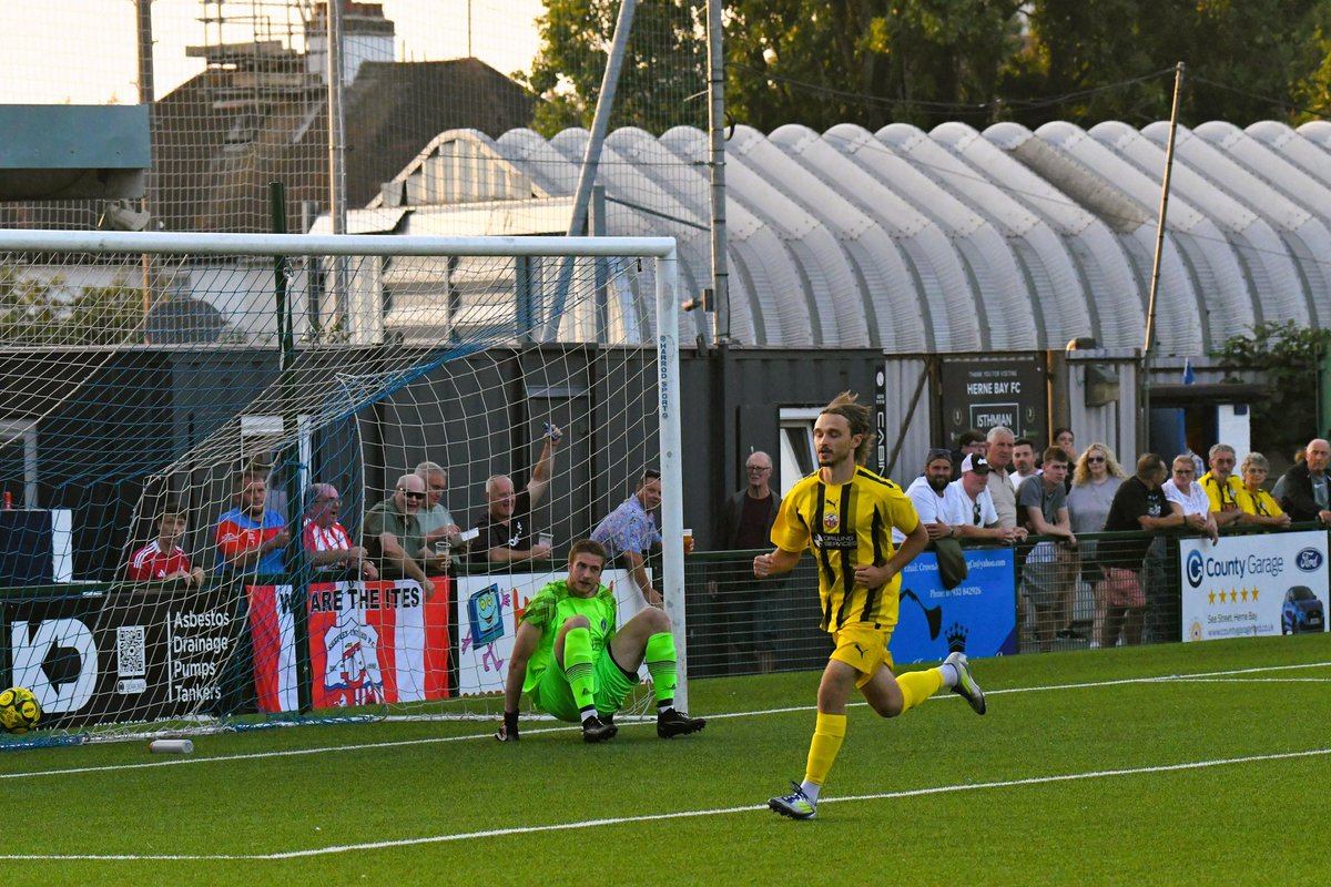 JacobLambert01's tweet photo. Another season done, massive thank you to the @SheppeyUFC fans for the constant support throughout a very up and down season.

17⚽️ + 10🅰️ in 36 games, a proud moment making my 100th appearance for the club this season, and grateful to pick up two awards at the end of it. https://t.co/NlaDEsqCFN