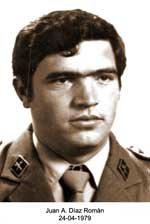 ConsuorF's tweet image. #Taldiacomohoy de 1979 #ETA asesinó en #Oñate al TEDAX de la @guardiacivil Juan Antonio Díaz Román. La bomba que trataba de desactivar explotó alcanzándole de lleno.

Siempre me ha parecido que para ser TEDAX tienes que tener madera de #heroe 

También #Impune 
 
🧵