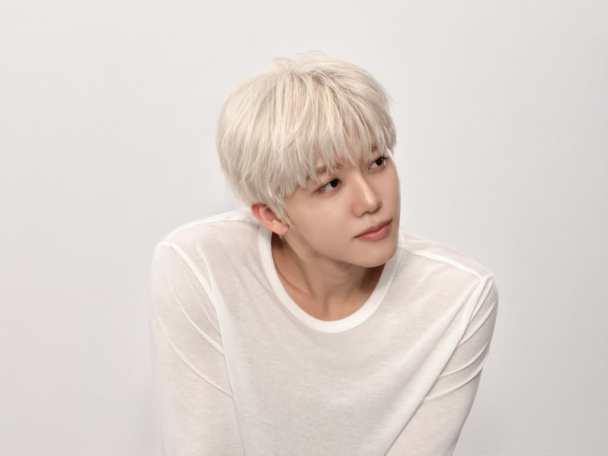 메이 tweet media
