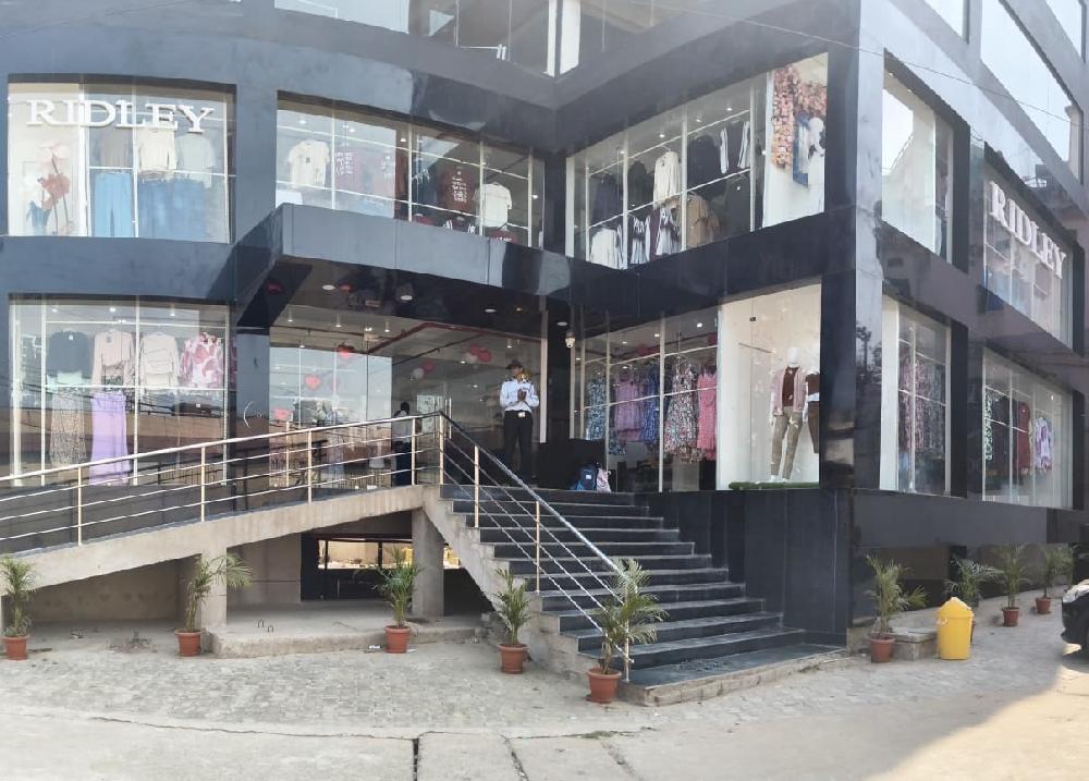ileasewarehouse's tweet image. 🚨 Food Court Space for Rent – Rasulgarh, Bhubaneswar

📍 Prime location | 3,000+ daily footfall
💰 ₹150/sqft onwards
🏢 4th Floor | Fully AC | Parking

Perfect for QSRs &amp;amp; food brands 🍔

📞 +91 8929580086
🌐 leasewarehouse.in

#Bhubaneswar #CommercialProperty