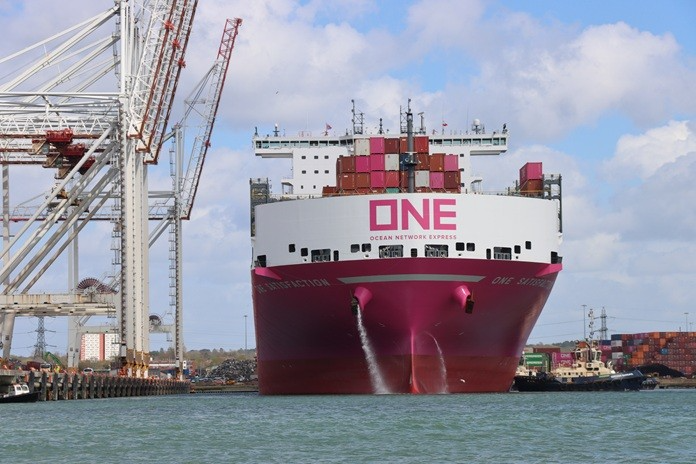 container_news's tweet image. @OceanNetworkExp posts $338 million full-year #profit for FY2025 as #Middle #East costs bite

container-news.com/one-posts-338-…