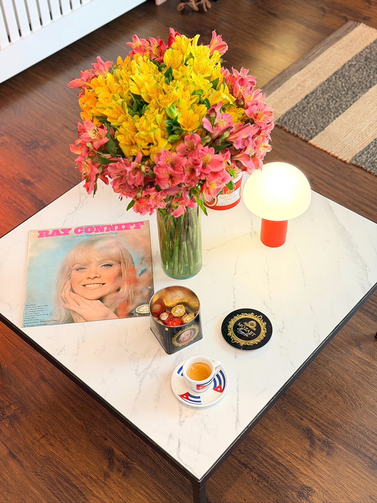 همایونی tweet media