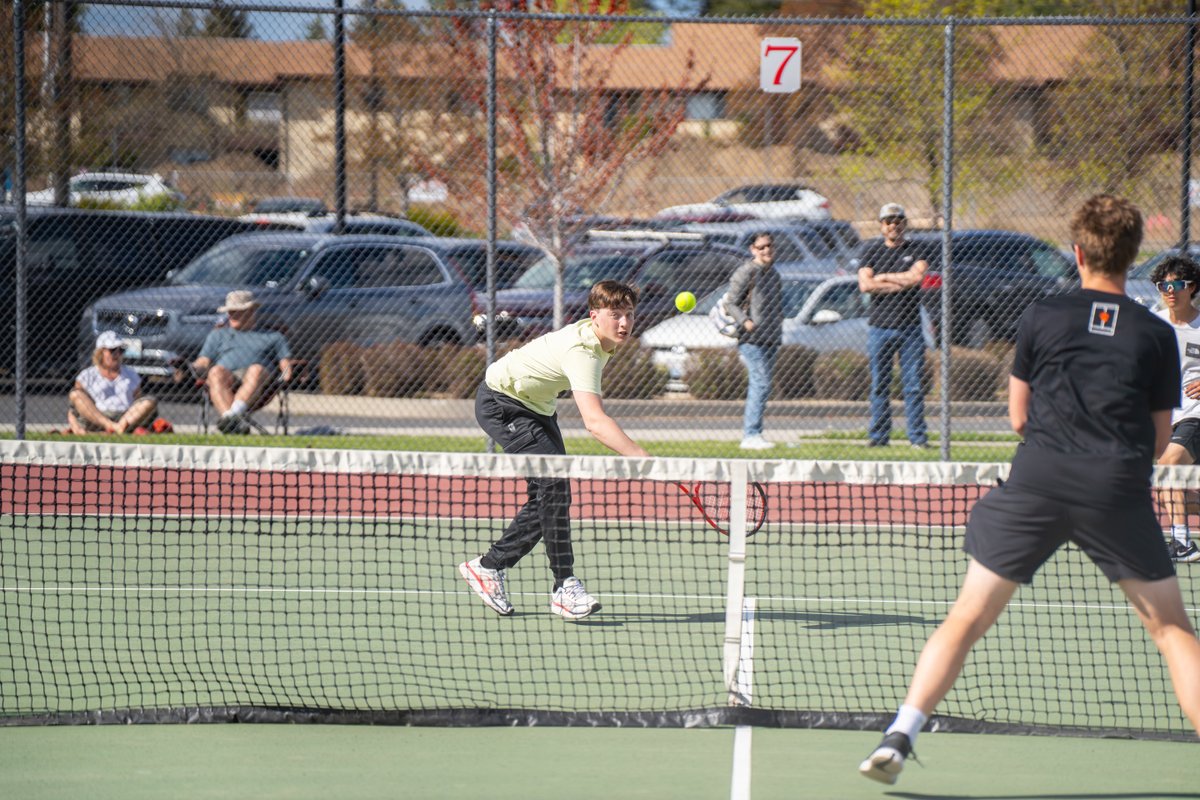 saxonsathletics's tweet image. A few 📸 from Saxon Boys' 🎾 and their match vs LC on 4/29 at Ferris

#spokane #tennis #gosaxons⚔️