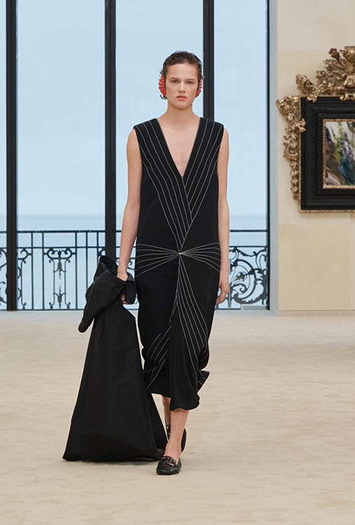 FASHION HEADLINE tweet media