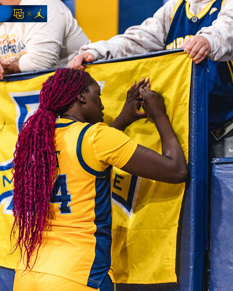 MarquetteWBB's tweet photo. • 𝙍𝙀𝙎𝙋𝙀𝘾𝙏 (noun): The consistent demonstration of discipline, professionalism, and regard for teammates, coaches, opponents, and the game itself.
#WeAreMarquette | #playwithHEART https://t.co/luB8qtiA6z