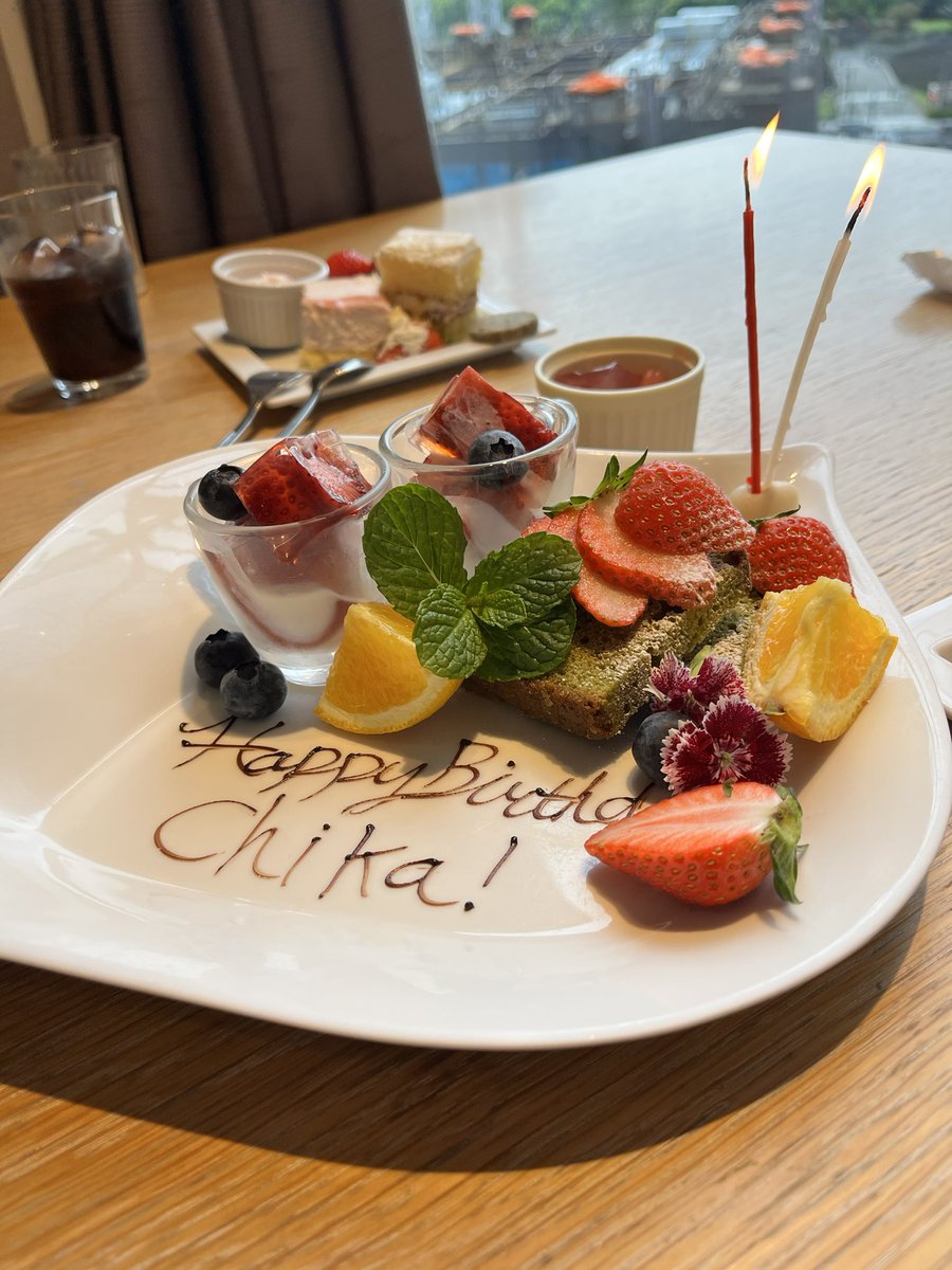 今日はちかちゃんのお誕生日(2ヶ月遅れ)のサプライズを敢行中です٩(ˊᗜˋ*)و
