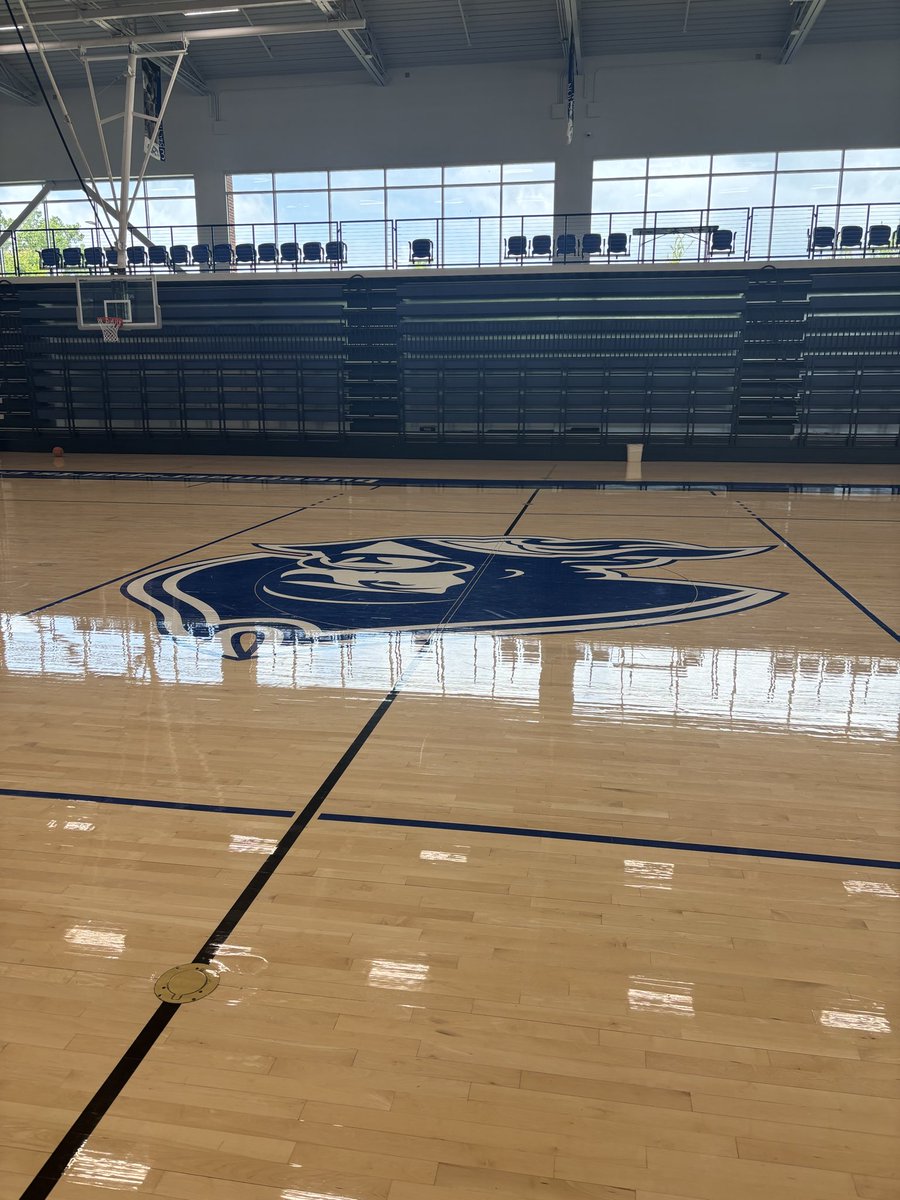 joel_zolicoffer's tweet photo. Texas clash tourney in Bryan, Tx + a visit to @BlinnMBB !!
@ProskillsTalley @AG_Anderson33 @JudsonHoops1 https://t.co/a4zqQg2fw1