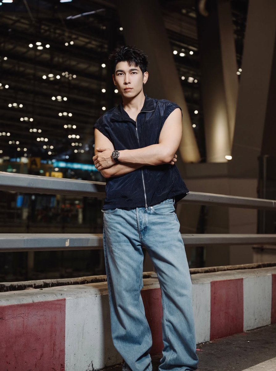 MewSuppasitArg's tweet image. — IG Mew Suppasit 

Ⓜ️ : Look de aeropuerto, listo para vivir la energía de Filipinas con @hm Essentials. Nos vemos allá!

#StellaMcCartneyHM 
#HM #HMThailand #HMThailandxMEW
@MSuppasit #MewSuppasit