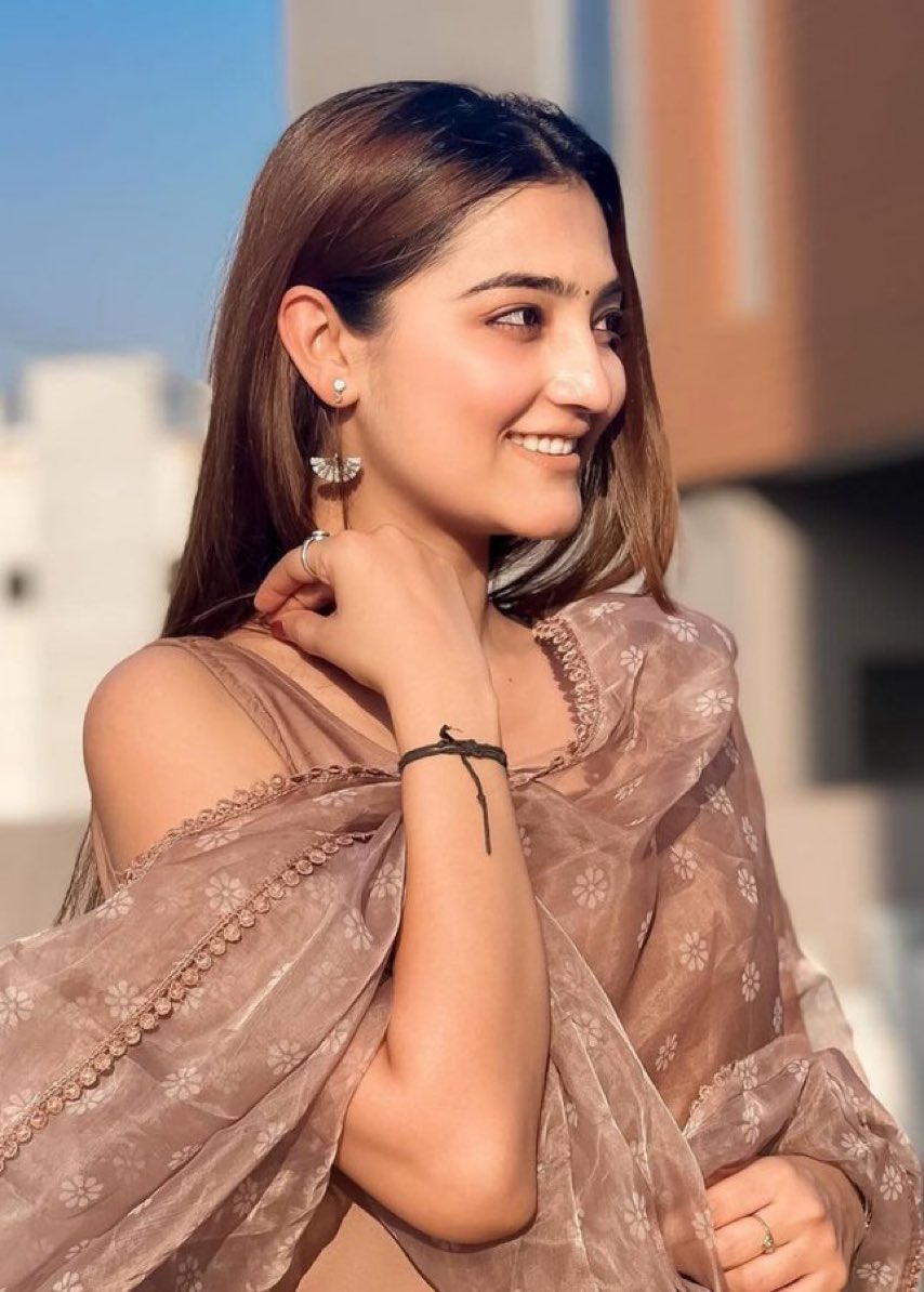 Riya Mitra tweet media