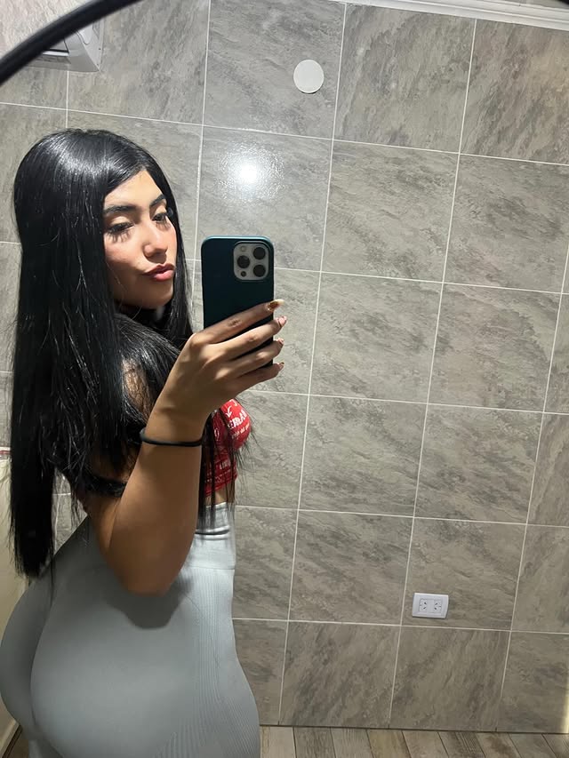 Tu Alumna 90K tweet media