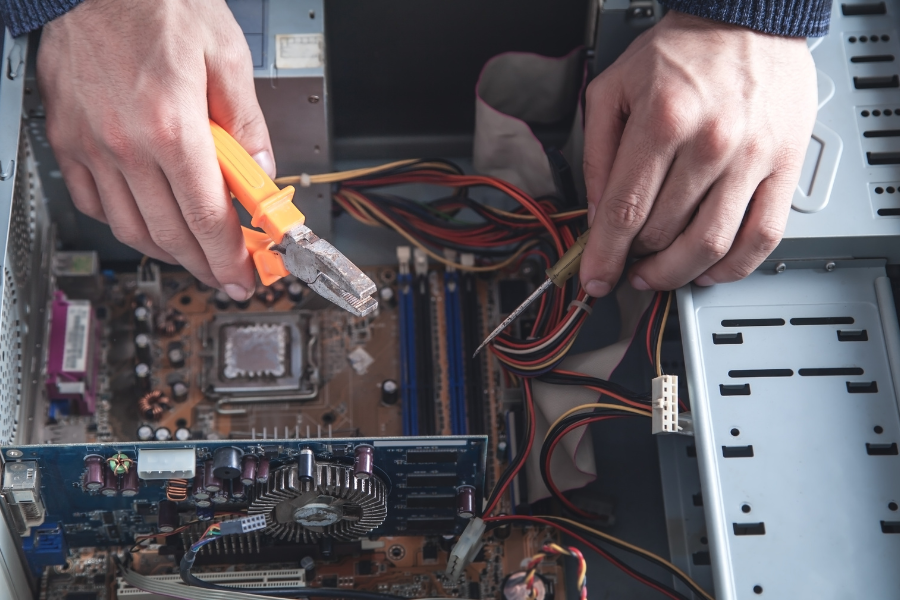 reliabletelcom's tweet image. 🛠️ Computer issues slowing you down?
We fix hardware, power, and performance problems fast. 💻⚡Get your system running like new again! 🚀#ComputerRepair #TechSupport #PCRepair #ITServices #PortStLucie