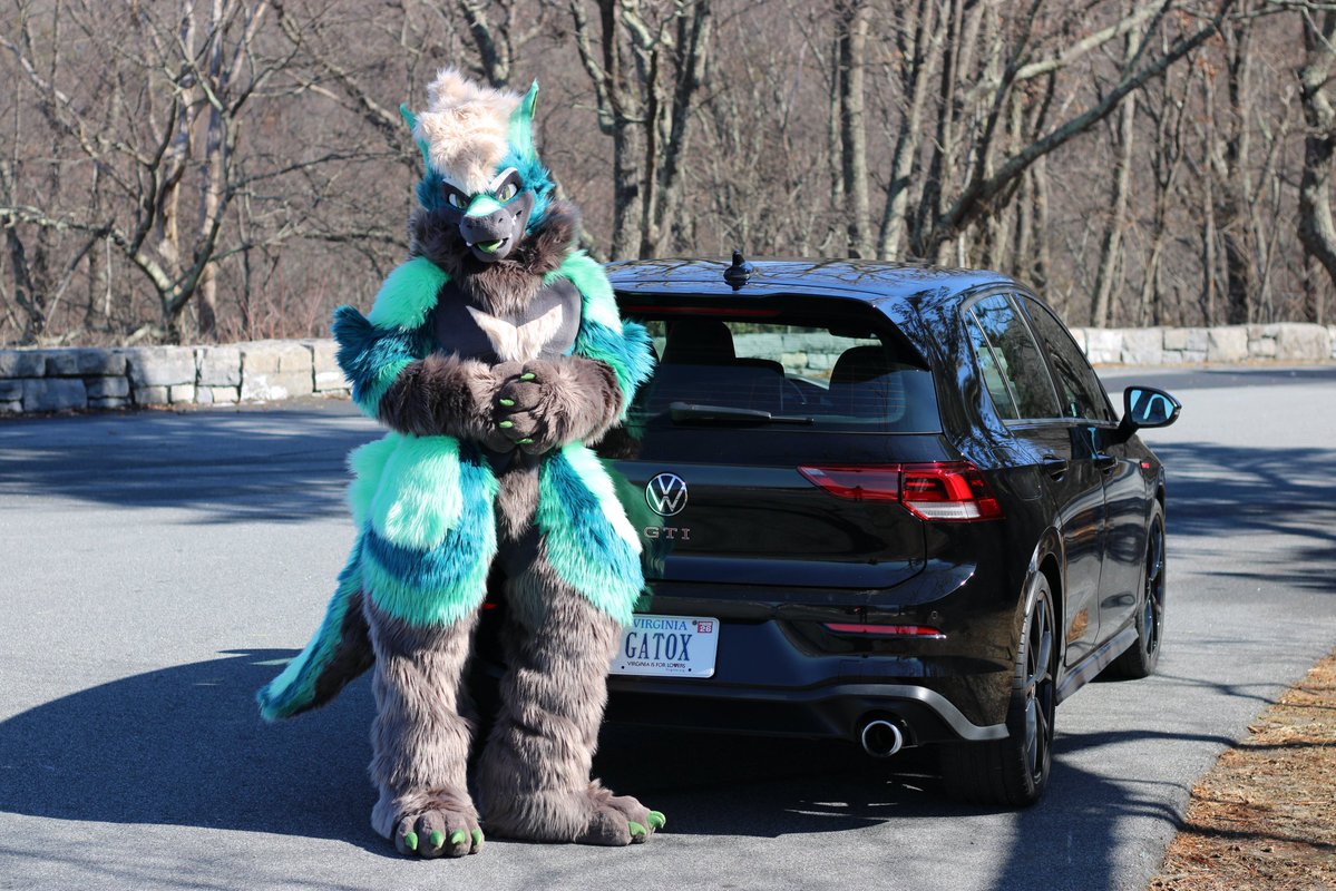 Charlie@AC tweet media