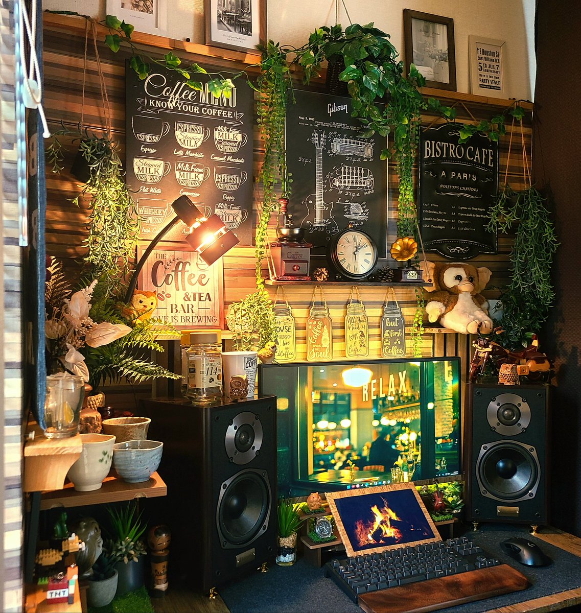 雑。 tweet media