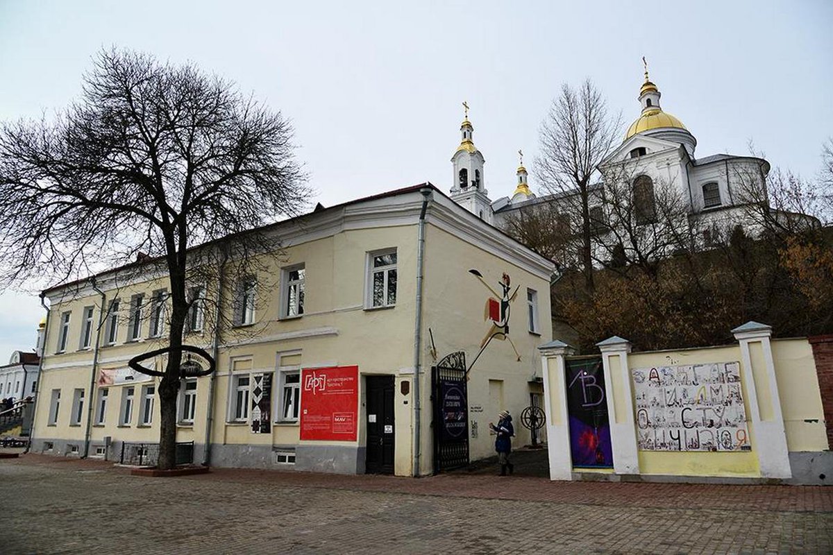 あーつ tweet media