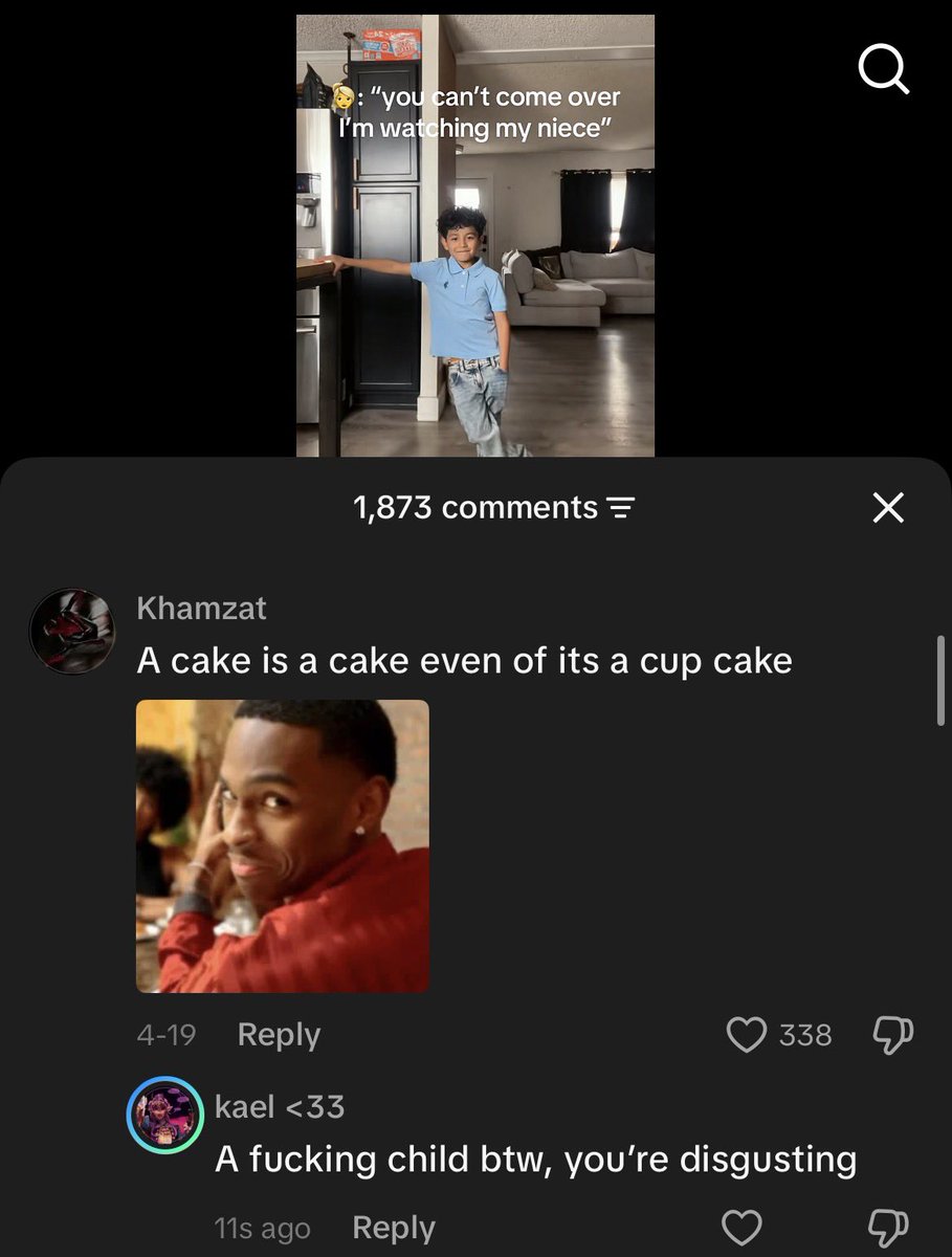 TH3_ST4RYY_V01D's tweet image. We need to stop normalizing this behavior, this person is a pedophile and needs to go to jail immediately.
They’re disgusting.

#shedtwt #antipedophile #cupcake #awareness