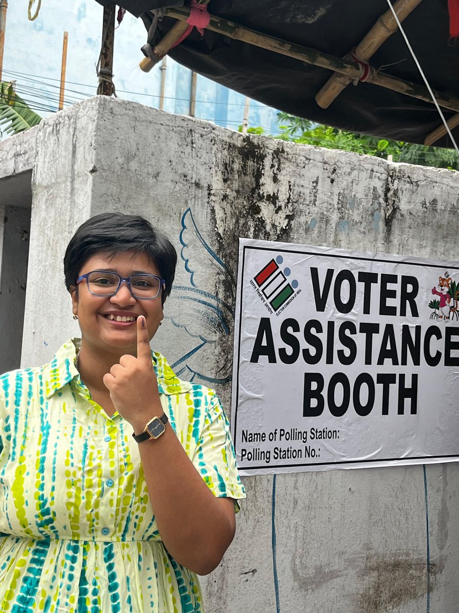 18Magicalsri's tweet photo. मतदान ☝🏼🗳️ 
.
.
.
#vote2026🗳✅️ #statelegislativeassemblyelection
#celebratingdemocracy 
#inkedup #29April2026 https://t.co/Z49BjWjTns