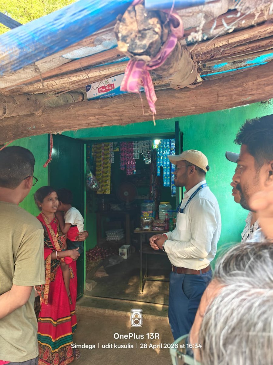 onlineJSLPS's tweet photo. Strengthening Livelihoods through Cross-State Collaboration!
A delegation from Meghalaya visited Jharkhand on 28–29 April to learn about the implementation of the #Phulo_Jhano_Ashirwad_Abhiyaan #PJAA and #Jharkhand_Samaveshi_Aajeevika_Yojana in Simdega, Gumla, and East Singhbhum districts. The team interacted with #SHG women, community cadres, and key stakeholders, and held discussions with JSLPS district leadership to understand on-ground execution.
The visit concluded with a debrief at the State Office chaired by the COO, JSLPS and SPC–PVTG & UP Development, where the delegation shared key learnings and expressed interest in adopting similar approaches in Meghalaya.
@MoRD_GoI @DAY_NRLM
@HemantSorenJMM @DipikaPS
@thenudge_in