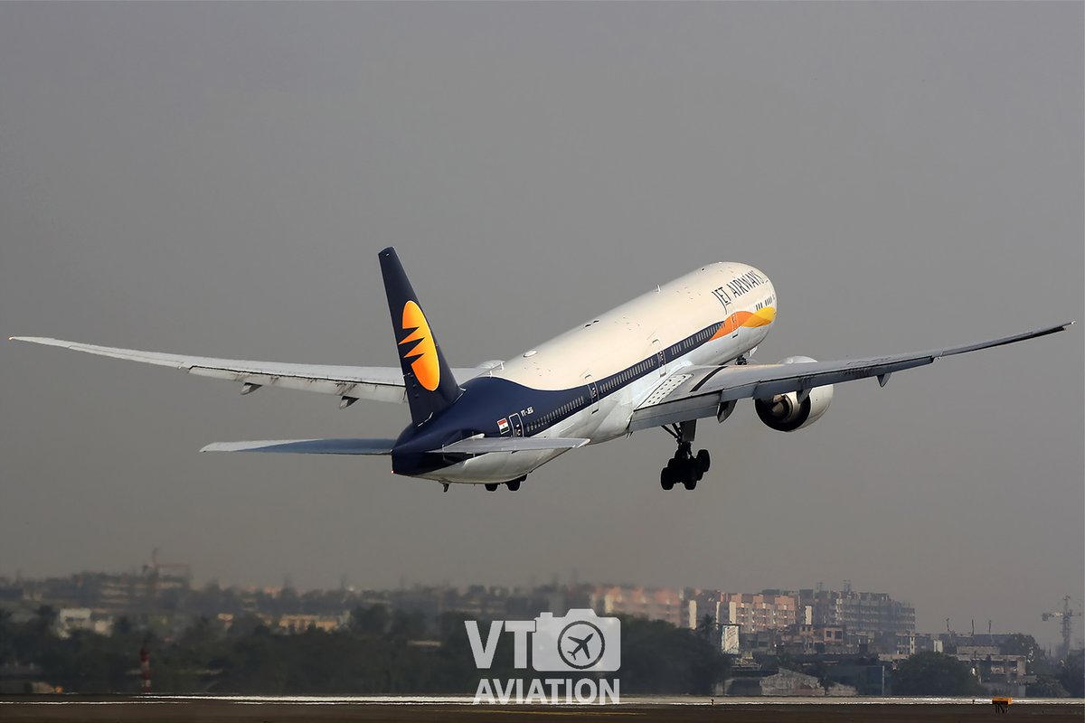 TeamVTAviation's tweet image. A #ThrowbackThursday from our archives! Here is a @jetairways @BoeingAirplanes 777-300ER, VT-JEG seen departing out of @CSMIA_Official on a winter morning ✈️
.
.
.
#Avgeek #Aviation #PlaneSpotting #JetAirways #Boeing777 #BoeingLovers #Pilot #Aviator #Mumbai #MumbaiAirport