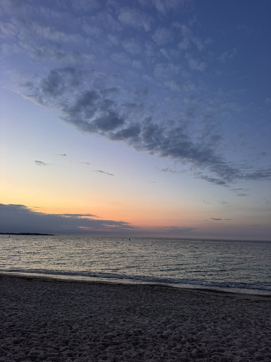 ReneTombarel's tweet image. Sous le ciel de ce dernier jour d’avril #cannes #CotedAzurFrance @Cannes_France @villecannes