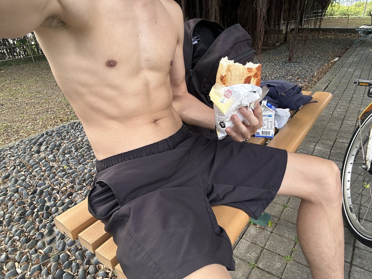 ⚡️ㄆㄆ tweet media