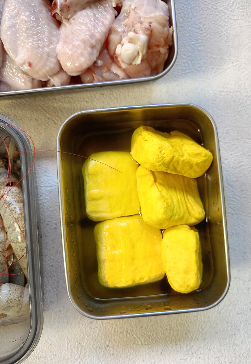 fullwijsmanII's tweet photo. Gantian nyetok protein hari ini.
Ngga nyetok banyak, biar ngga ngendon lama lama di freezer
Belanja segini kayanya tadi habis sekitar 160an deh lumayan bisa 2-3 hari segini mah 😆 https://t.co/SyH5P3jxOr
