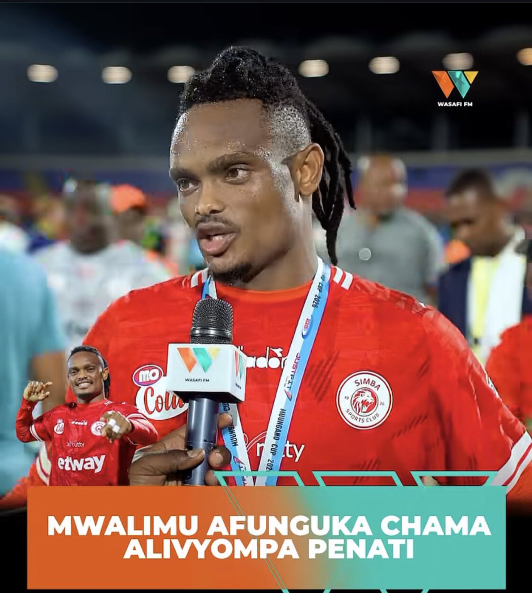 🚨Seleman Mwalimu amefunguka kuhusu namna Chama alivyomkabidhi ule mpira apige penalty kwa masharti mazito……

“Kwanza namshukuru Mungu kwa kuaminiwa na kupewa jukumu la kuleta furaha msimbazi baada ya muda mrefu…., Chama alinikabidhi mpira lakini kwa sharti moja tu (Kipa wao
