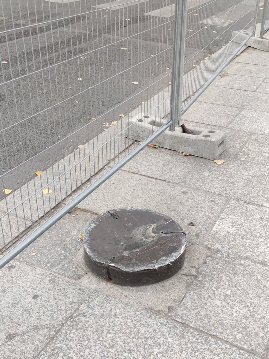 le Petit Artmateur tweet media