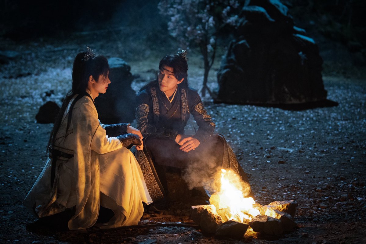 ‘JOURNEY WITH YOU’, a new Chinese historical BL, premieres May 8. #与君同

Betrayed and killed, a prince is reborn 3 years in the past and begins to question whether his former best friend was ever truly his enemy.