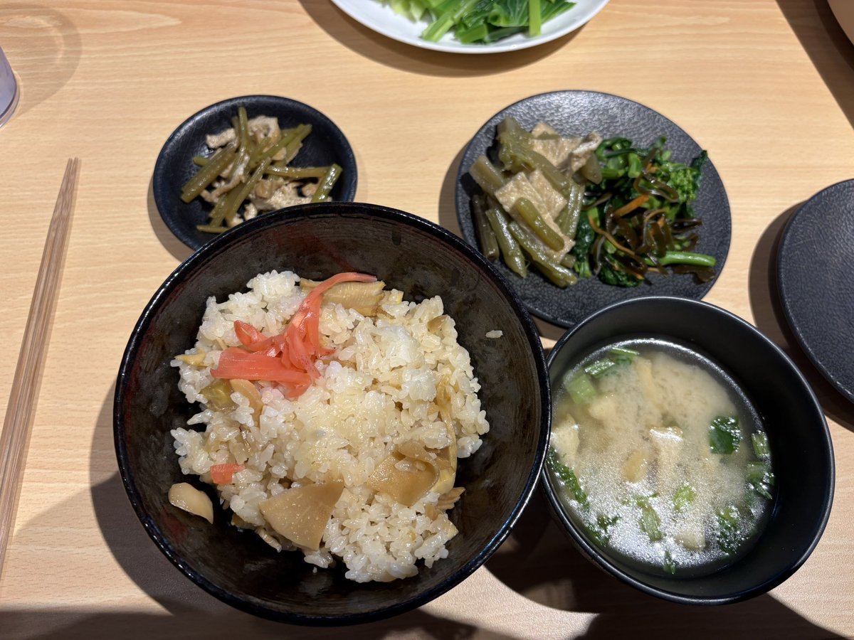 ナポパスパス tweet media