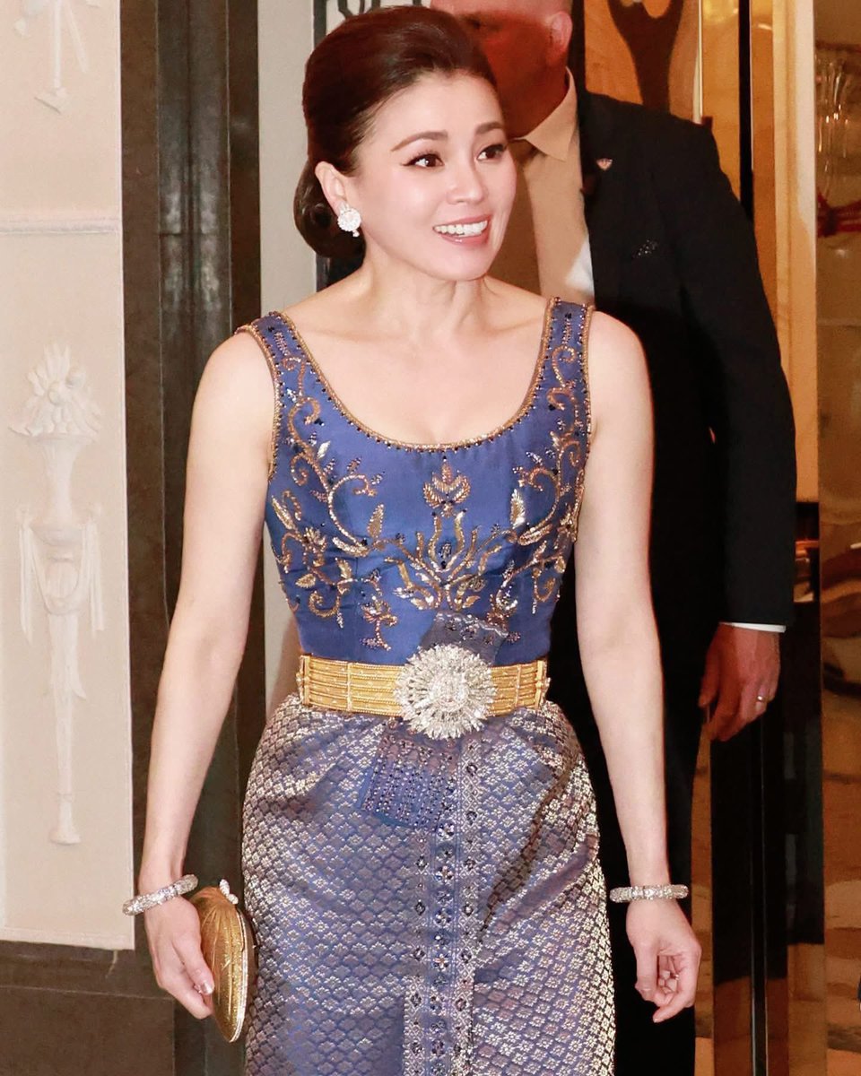 คุณใจเรียลโหมดปั่นวิจัยส่งครู tweet media