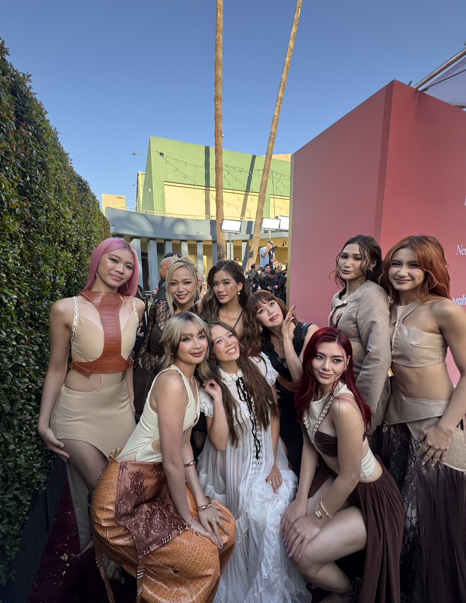 colet on weverse 💬 tweet media