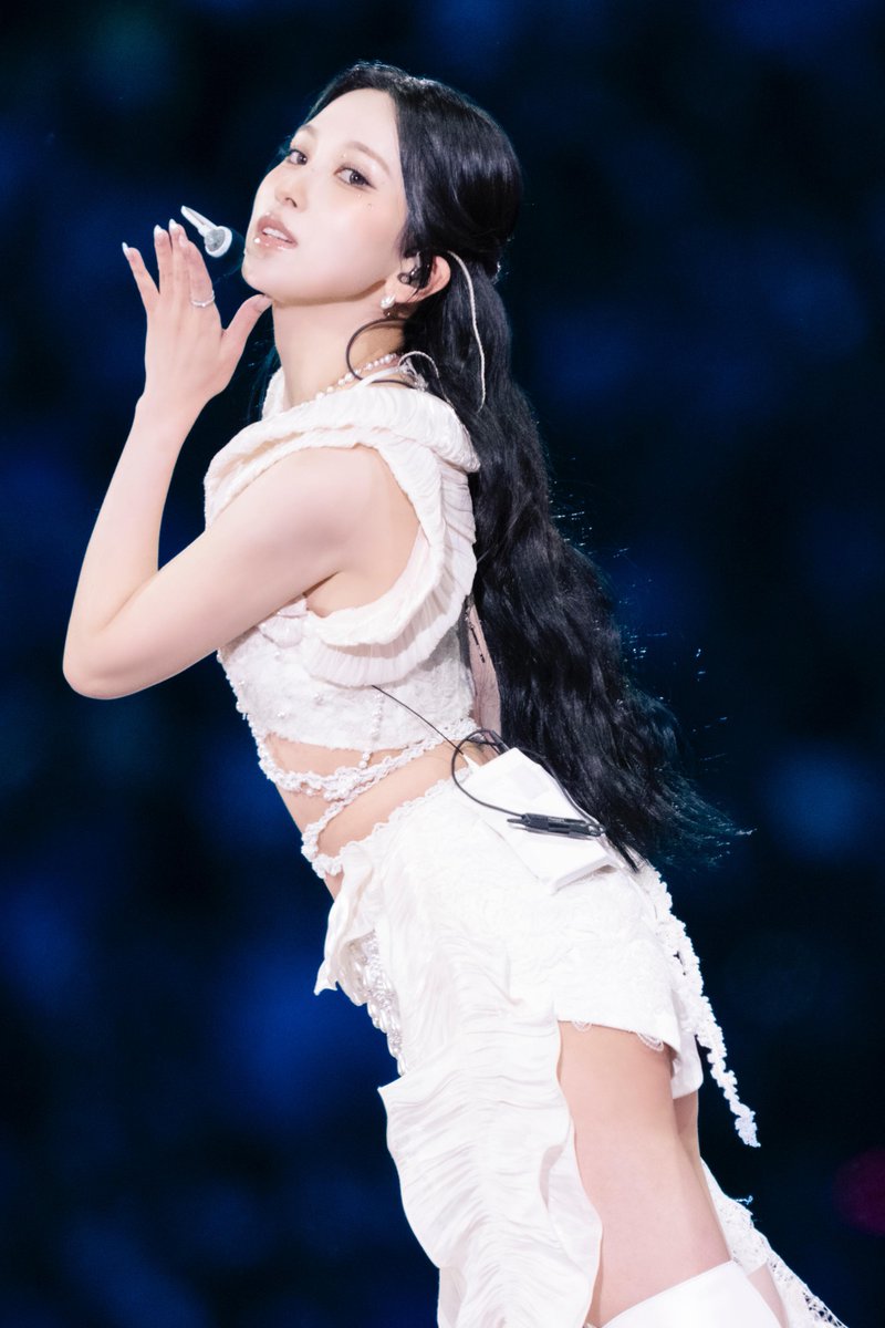 Kkorepo's tweet image. 「イベントレポ」#TWICE、6th WORLD TOUR『TWICE &amp;lt;THIS IS FOR&amp;gt; WORLD TOUR IN JAPAN』追加公演MUFG STADIUM（国立競技場）3DAYSで24万人熱狂！
海外アーティストとして初のMUFG STADIUM（国立競技場）公演で、1日あたりの最大数となる8万人を動員！
🔗korepo.com/archives/16620…