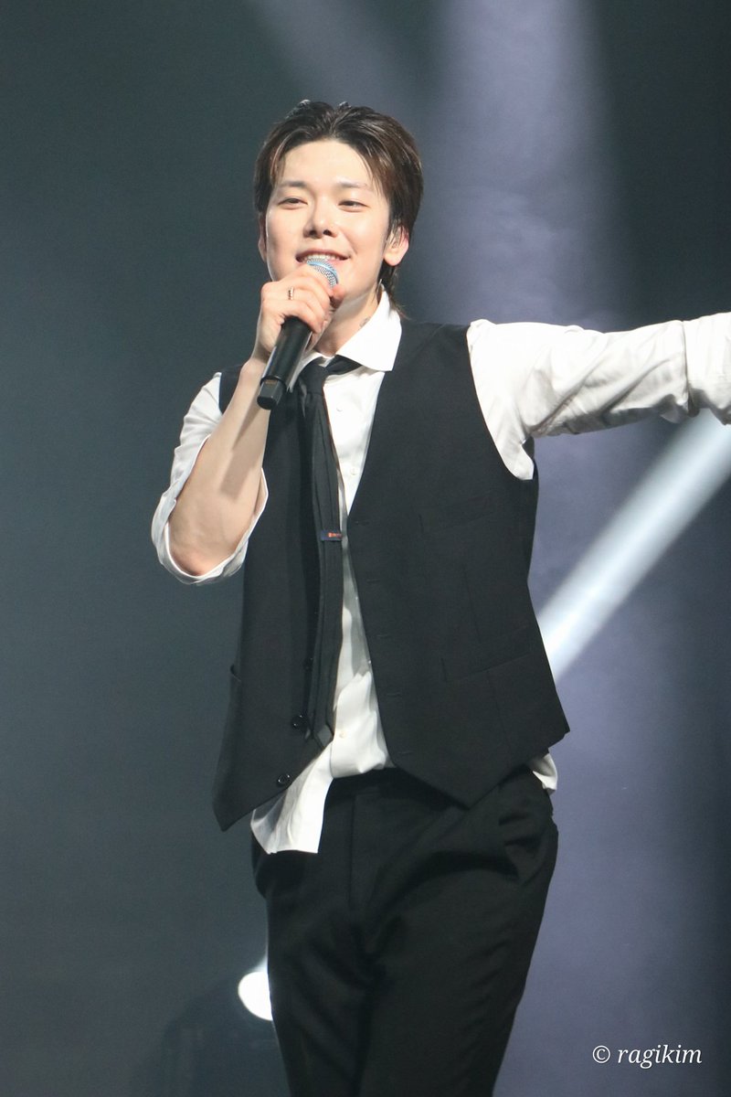 ragikim's tweet photo. 20260412
젤로 팬 콘서트
COMIGO : NEXT CHAPTER
@ZELO96 #젤로 

왕크왕귀 최젤로 https://t.co/ZhpR9lGuSH