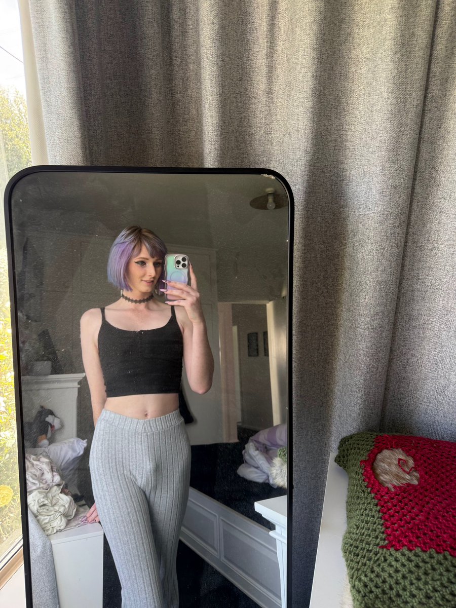 Cassie-Anne tweet media