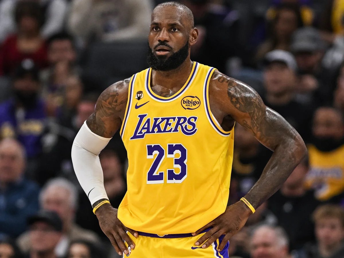 LPatch7's tweet image. 👑LeBron James over 23.5 points✅

—We knew LeBron would be aggressive in a potential close out game and he didn’t disappoint💰#NBAbets #NBApicks #NBAprops #Lebron #Gambling𝕏 #Nbaplayoffs #Lakeshow