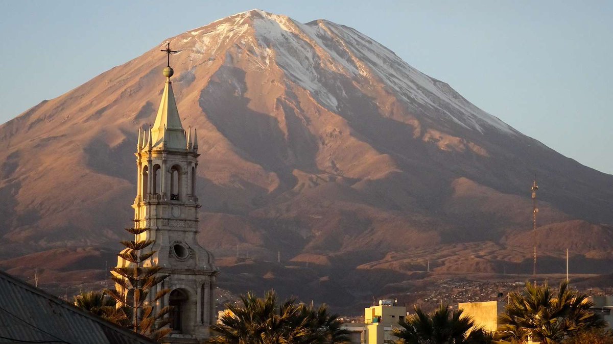 nomadicboys's tweet photo. Gay Arequipa: our guide to the best gay bars, clubs and hotels https://t.co/b4kO4ZVjkw https://t.co/QhO2h5Z1yo