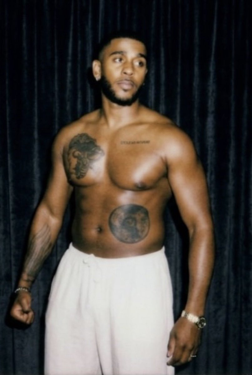 Male Central tweet media