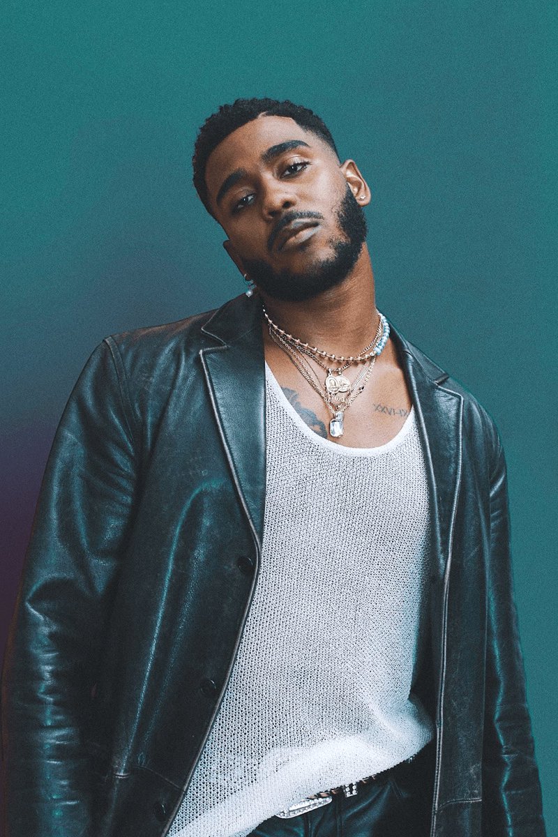 Male Central tweet media