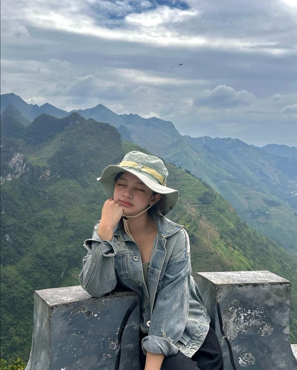 🧜🏻‍♀️🧜🏼‍♀️🧜🏽‍♀️ 12B 𝐊aleyYYyYyʰᵃᵍʰᵃᵍᵕ꒳ᵕ tweet media