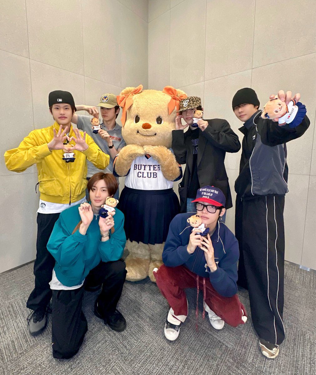 ༘˚⋆ jn ♡ ☁️🦌🥟 tweet media