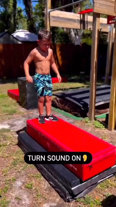 CoffeeAddinbf7's tweet photo. He is not merely 'burning off energy', but shaping his brain. For boys, physical activity is the primary fuel for cognitive development. Modern education often labels this natural drive an 'obstacle', but we must ask: does the fault lie with the boys, or with the environment? https://t.co/ZLbVdhGSGM