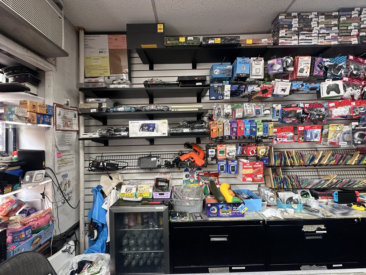 ArcadeBrooklyn's tweet image. @bklynvideogames #BrooklynVideoGames #RetroGaming #TCG and more….

6801 20th av Brooklyn NY 112204. #Bensohurst