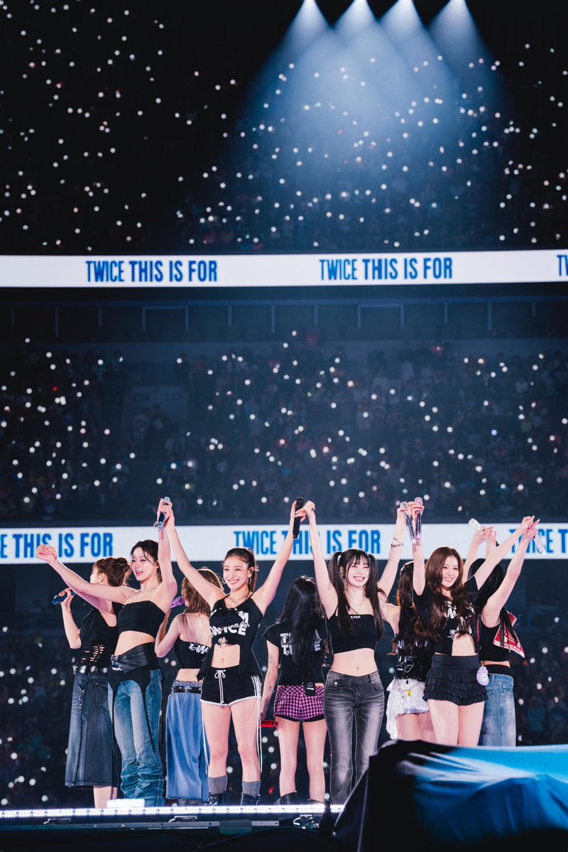 Jin🐋ᵀʷⁱᶜᵉ tweet media