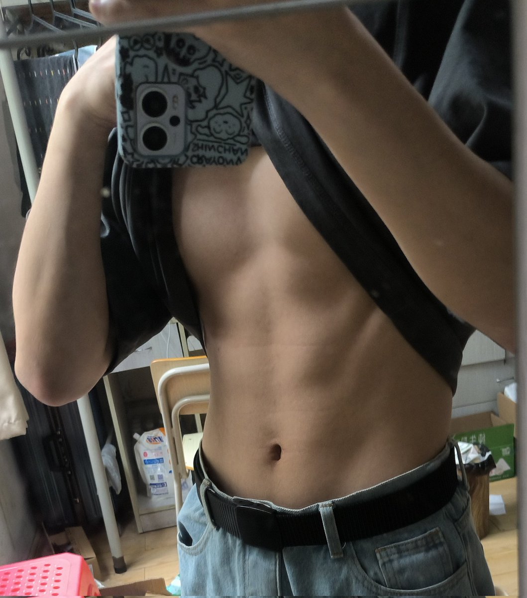 每天两升水 tweet media